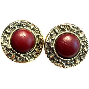 Chunky clip on earrings textured gold rounds faux wood centers classic vintage